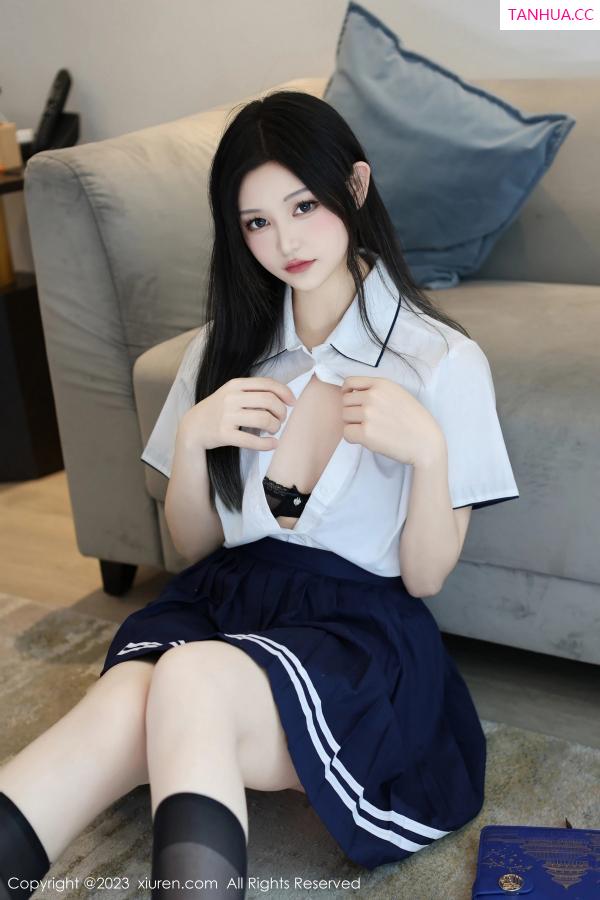 刘美含 刘美含 [XiuRen]高清写真图 2023.11.22 No.7697 大橘BBKira 丝袜短裙第21张图片